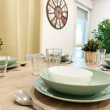 Novedad Avenida Puente Del Pilar Apartment Zaragoza