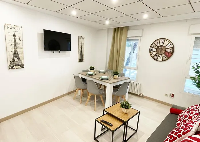 Novedad Avenida Puente Del Pilar * סרגוסה