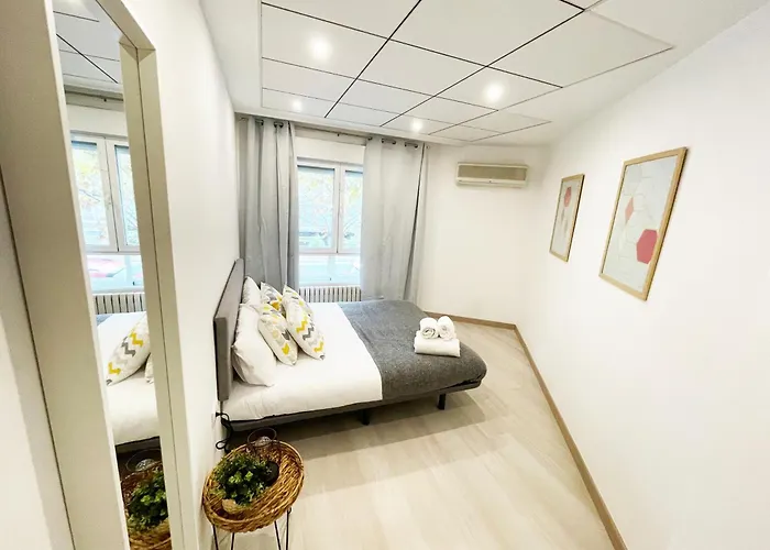 Novedad Avenida Puente Del Pilar דירה *